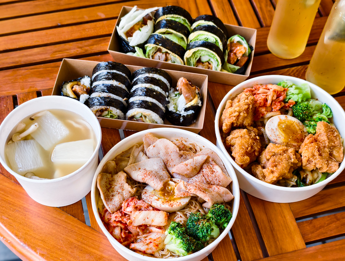 [高雄]木華麥面復興店-公司團體超愛訂的全新高雄便當!日式飯捲、拌麵、炒烏龍~爽口又好吃的午餐提案 @美食好芃友（芃芃）