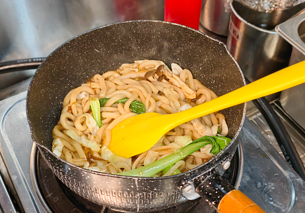 [高雄]木華麥面復興店-公司團體超愛訂的全新高雄便當!日式飯捲、拌麵、炒烏龍~爽口又好吃的午餐提案 @美食好芃友（芃芃）