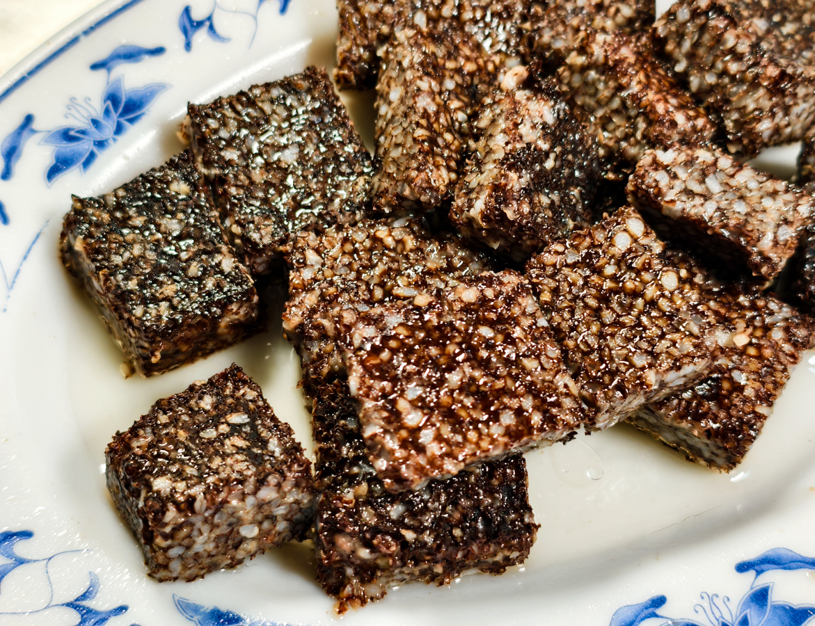 [新興美食]新營鵝肉吃懷念-低調好吃高雄鵝肉老店!鹹水鵝送筍子湯~ @美食好芃友（芃芃）