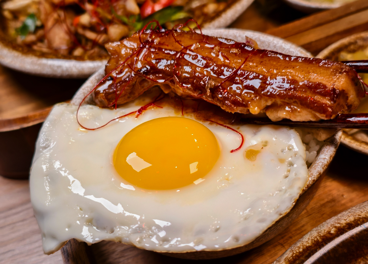 [高雄]一點散漫高雄概念店-最潮高雄控肉飯!有DJ的高雄中式餐館！咚滋咚滋氣氛超嗨 @美食好芃友（芃芃）