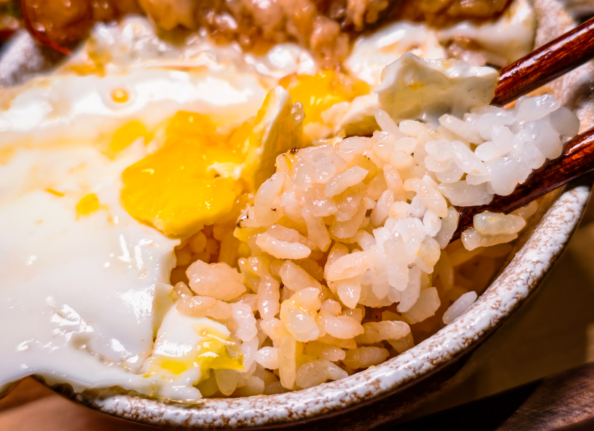 [高雄]一點散漫高雄概念店-最潮高雄控肉飯!有DJ的高雄中式餐館！咚滋咚滋氣氛超嗨 @美食好芃友（芃芃）