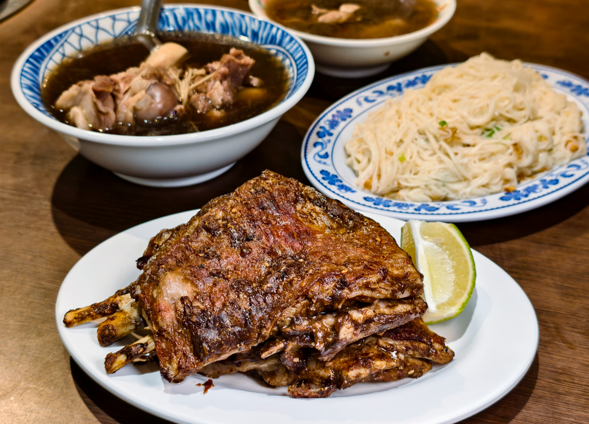 [高雄下午茶]客廳Living Room-預約制低調私宅手工甜點~每月限定的驚喜甜點盤 @美食好芃友（芃芃）