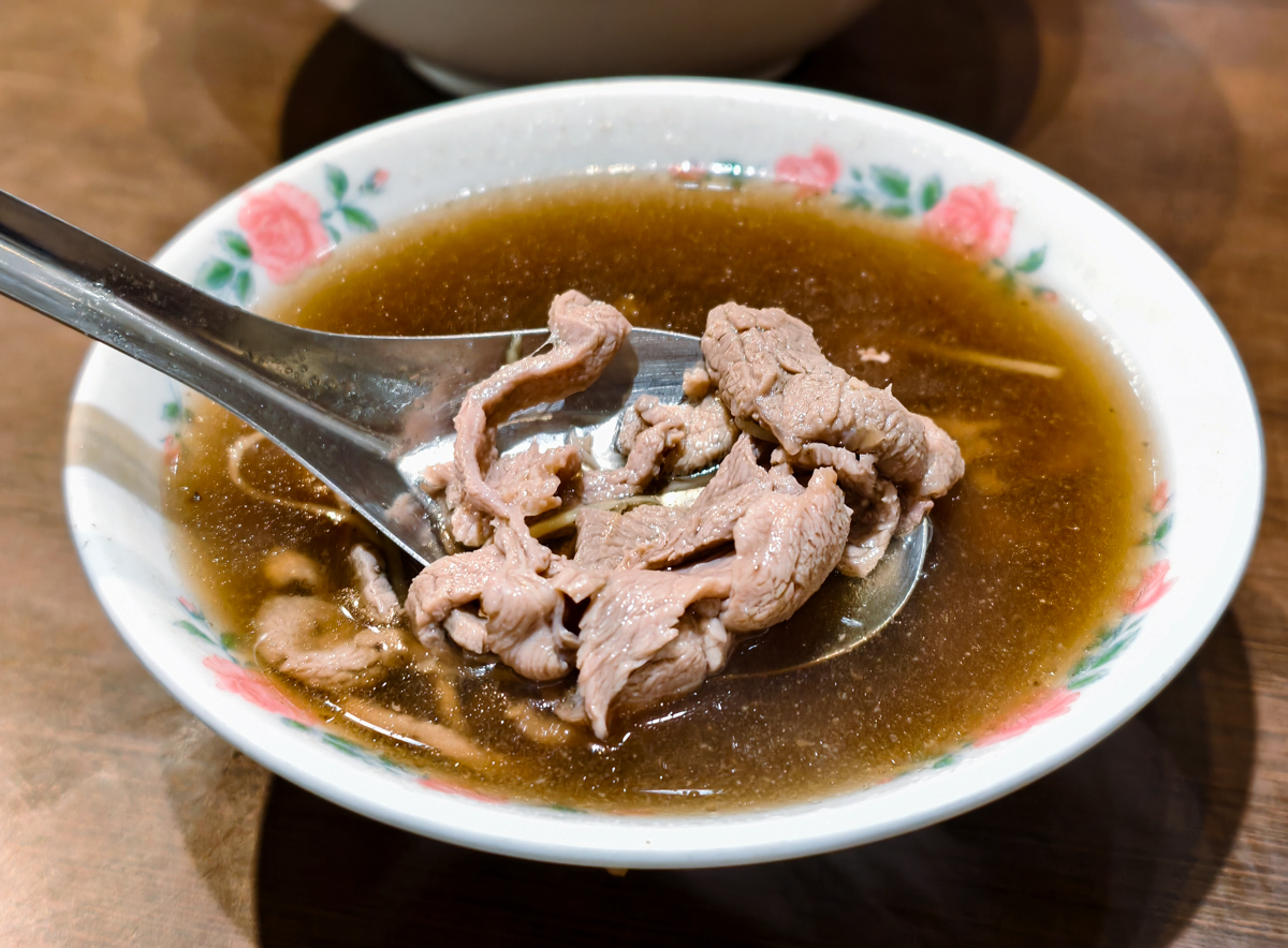 [高雄]德昌羊肉-最老岡山羊肉店!超嫩烤羊排賣到限購會不會太誇張~ @美食好芃友（芃芃）