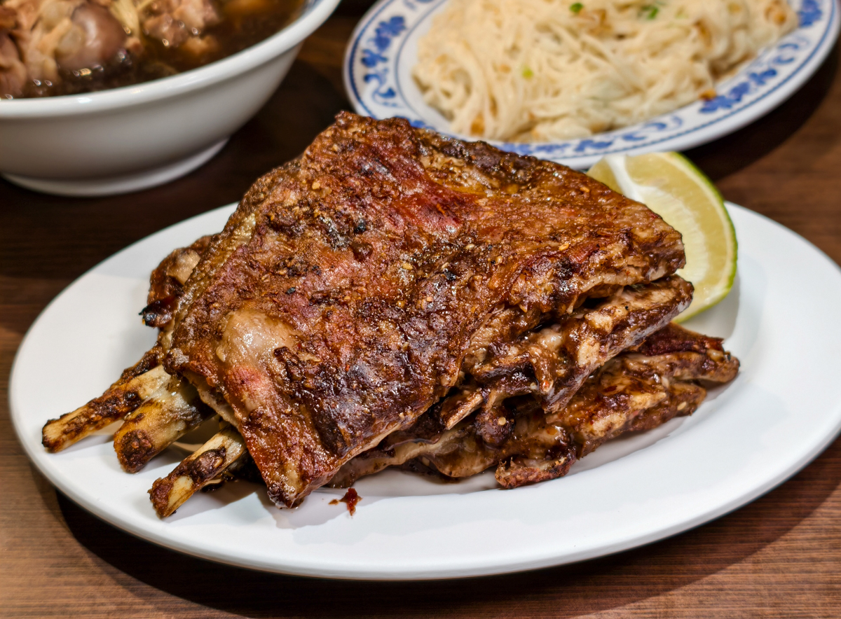 [高雄]德昌羊肉-最老岡山羊肉店!超嫩烤羊排賣到限購會不會太誇張~ @美食好芃友（芃芃）