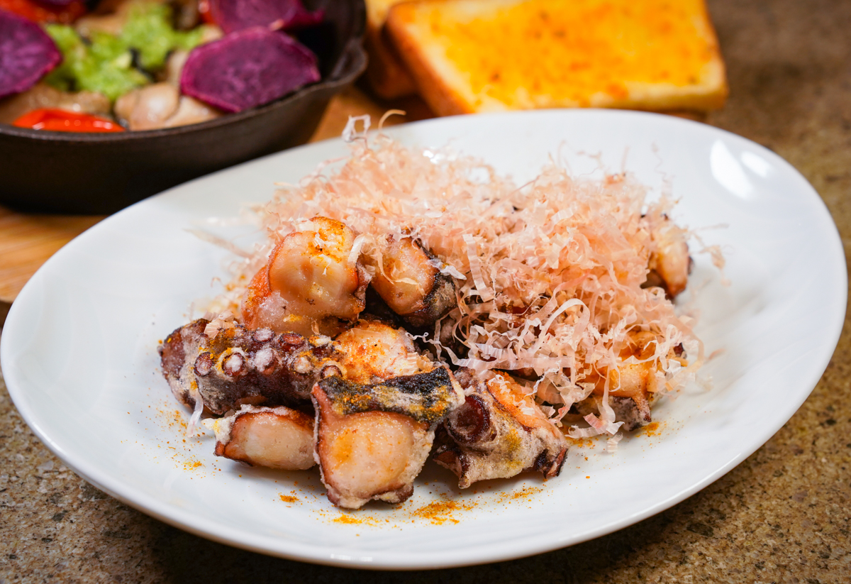 [高雄]柒壹喫堂x鹽海小餐館－鹽埕聚餐秘境!高雄最多好吃下酒菜的小餐館 @美食好芃友（芃芃）