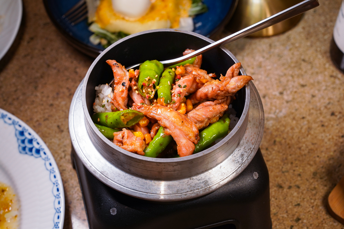 [高雄]柒壹喫堂x鹽海小餐館－鹽埕聚餐秘境!高雄最多好吃下酒菜的小餐館 @美食好芃友（芃芃）