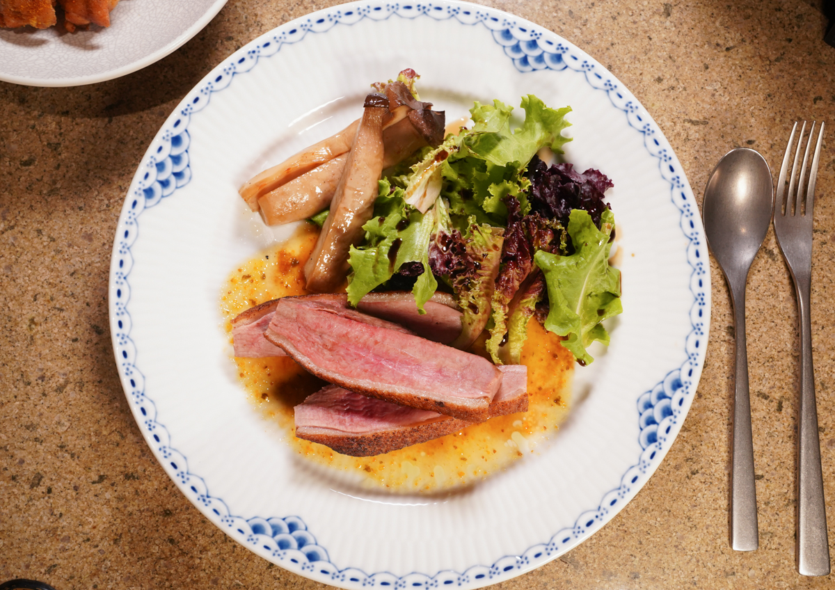 [高雄]柒壹喫堂x鹽海小餐館－鹽埕聚餐秘境!高雄最多好吃下酒菜的小餐館 @美食好芃友（芃芃）