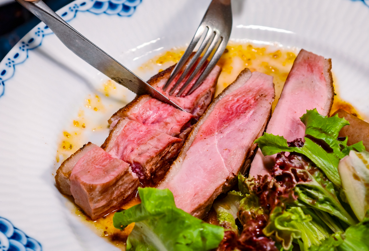 [高雄]柒壹喫堂x鹽海小餐館－鹽埕聚餐秘境!高雄最多好吃下酒菜的小餐館 @美食好芃友（芃芃）