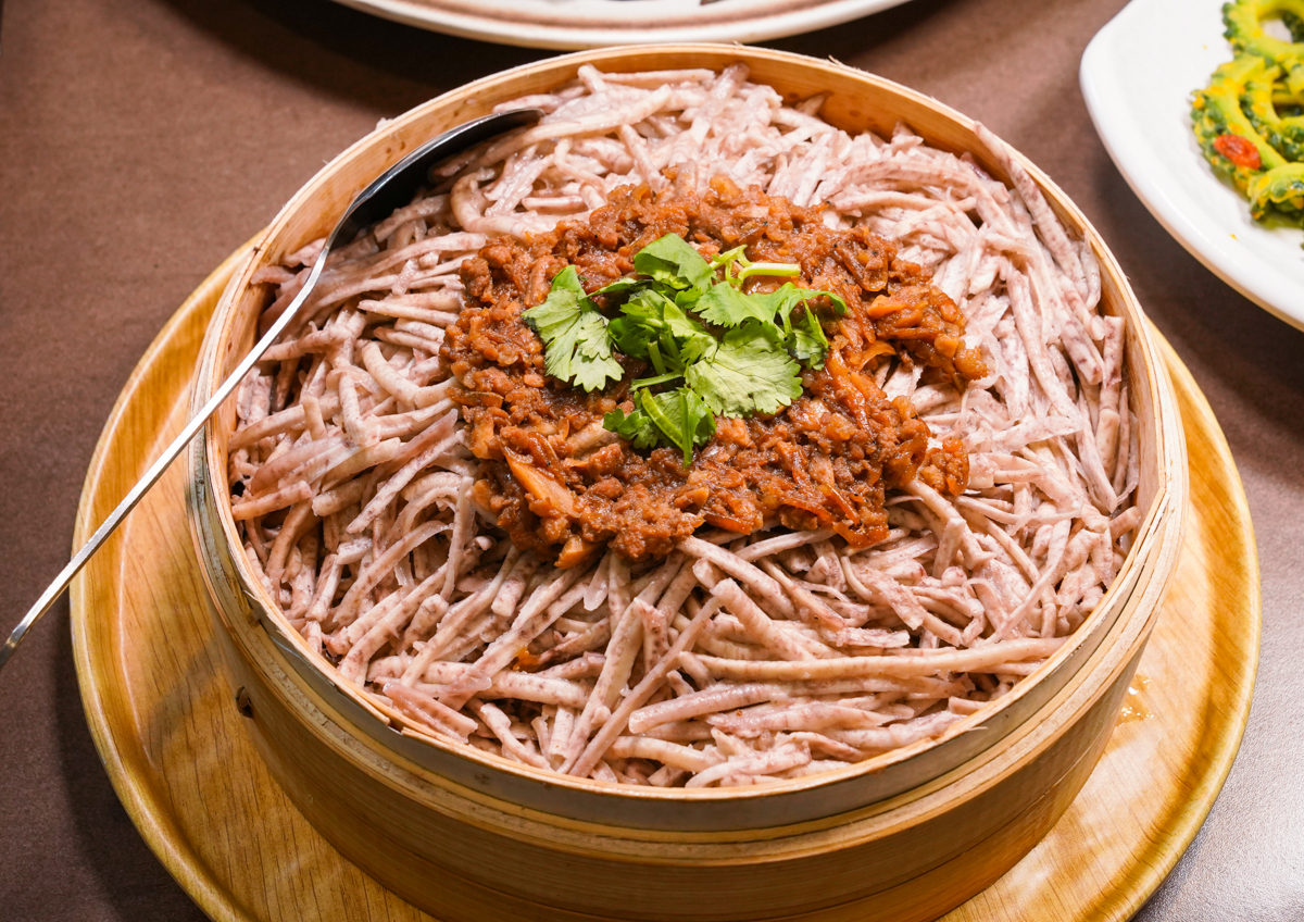 [高雄]霖園土雞城-在地人推薦好吃高雄土雞城!超美綠庭園與文青空間~必吃烏骨鹽焗雞、炸豆乳鰻、 五香鹹芋絲 @美食好芃友（芃芃）