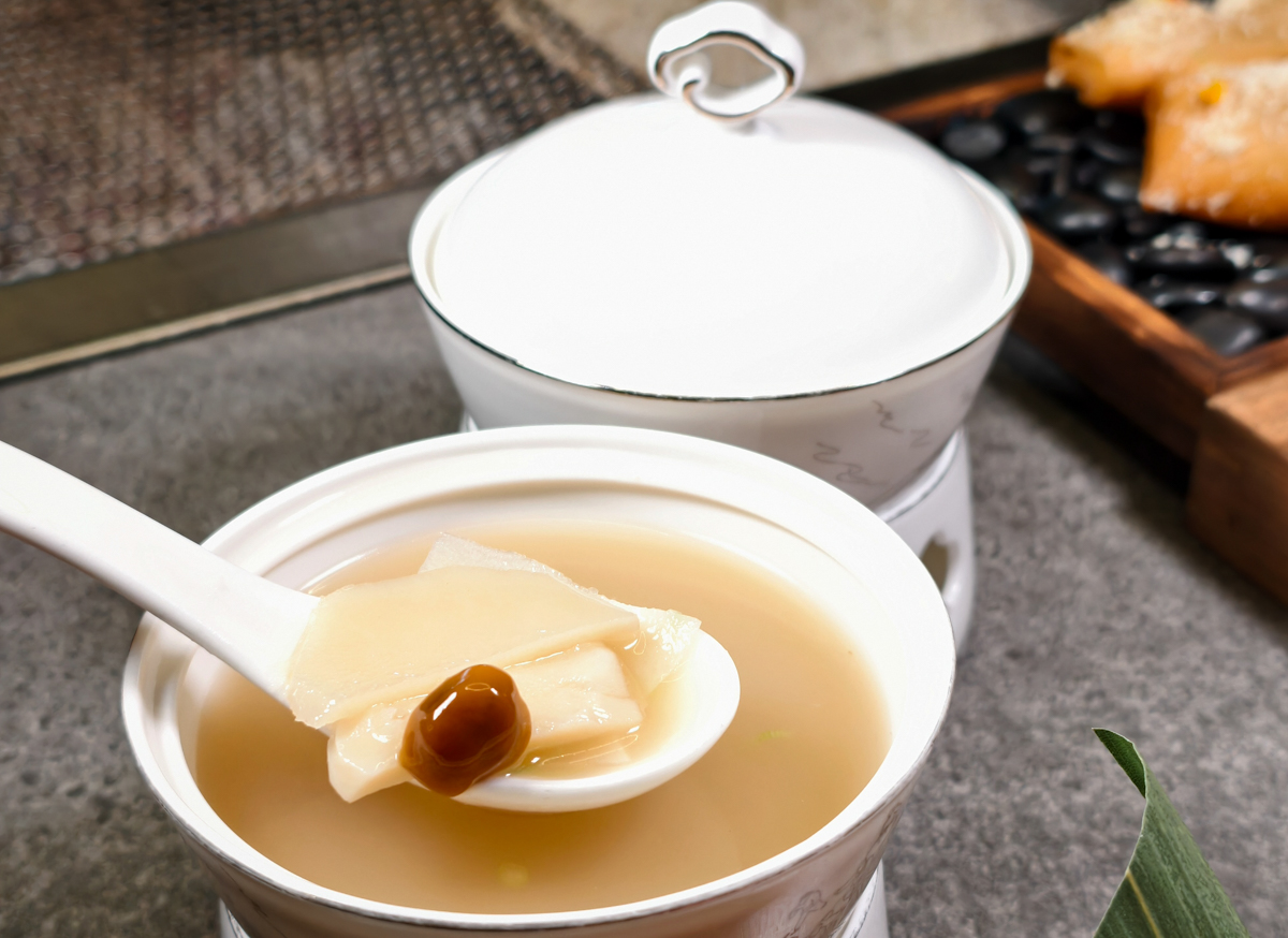 [高雄燒肉推薦]明燒肉文自旗艦店-海鮮控和牛控都來!超有儀式感高雄燒肉無菜單!最扯的雙人帝王蟹燒肉套餐 @美食好芃友（芃芃）