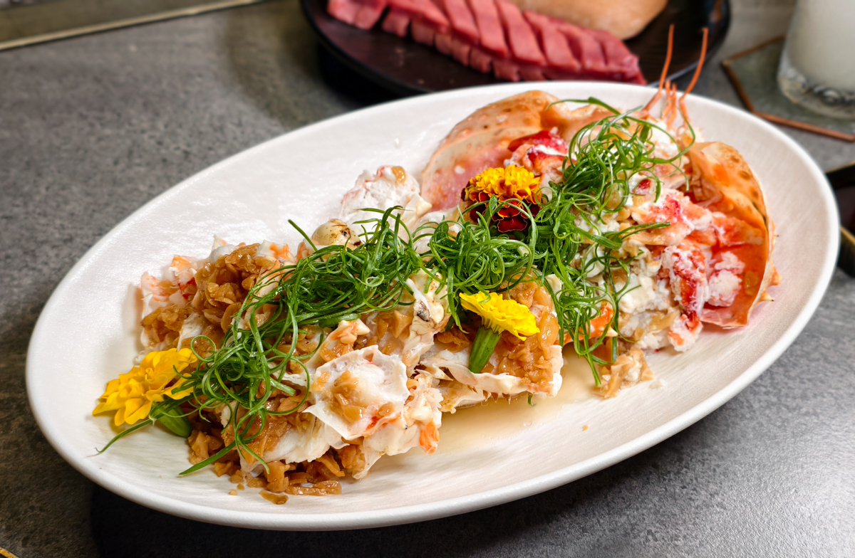 [高雄燒肉推薦]明燒肉文自旗艦店-海鮮控和牛控都來!超有儀式感高雄燒肉無菜單!最扯的雙人帝王蟹燒肉套餐 @美食好芃友（芃芃）