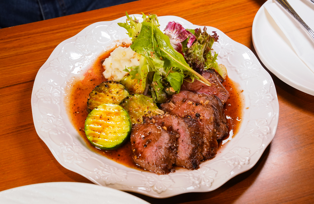 [高雄]琳咖啡Rowling Cafe-最夯高雄美術館餐廳!二樓空間升級更歐風~讓人驚喜的晚餐時段開賣 @美食好芃友（芃芃）