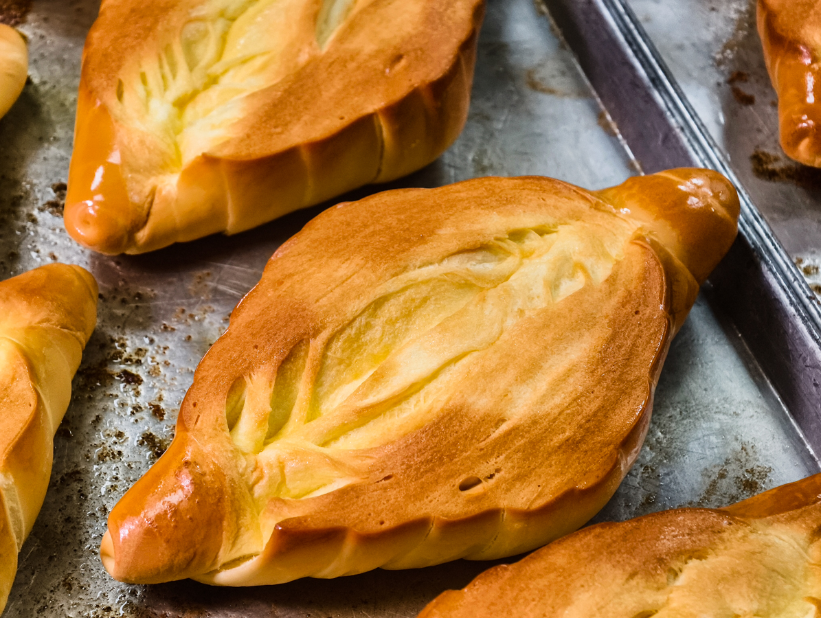 [高雄]方師傅點心坊-在地人吃20年經典高雄羅宋代表!香酥外皮奶香濃郁~也是超夯的高雄伴手禮 @美食好芃友（芃芃）