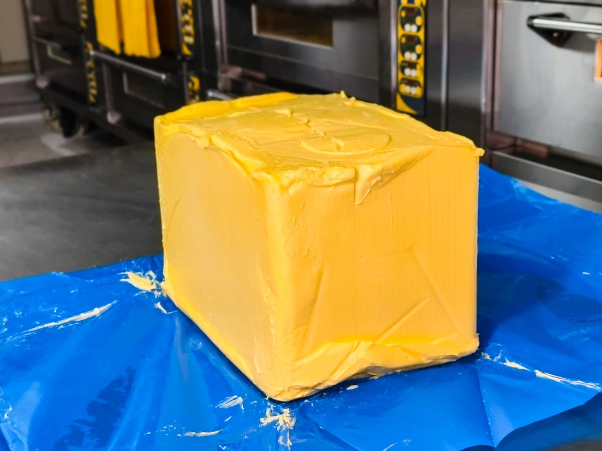 [高雄]方師傅點心坊-在地人吃20年經典高雄羅宋代表!香酥外皮奶香濃郁~也是超夯的高雄伴手禮 @美食好芃友（芃芃）