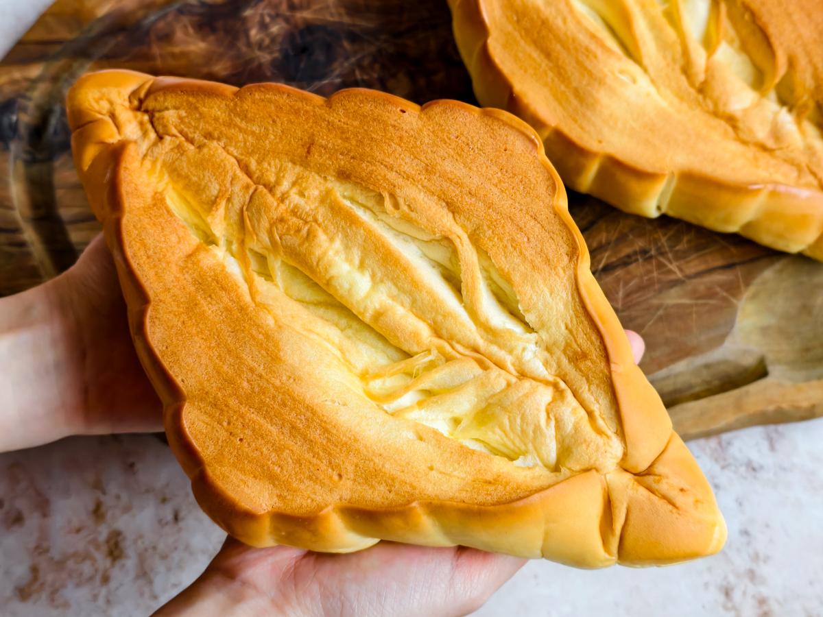 [高雄]方師傅點心坊-在地人吃20年經典高雄羅宋代表!香酥外皮奶香濃郁~也是超夯的高雄伴手禮 @美食好芃友（芃芃）