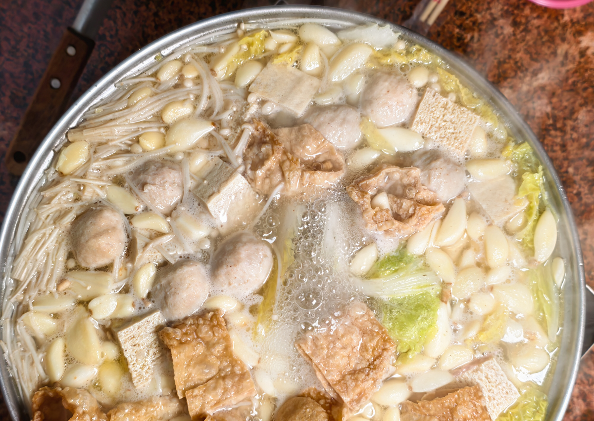 [台南]馨味胡椒白菜雞-一年只賣3個月台南胡椒白菜雞!每天外帶塞爆、內用一位難求 @美食好芃友（芃芃）