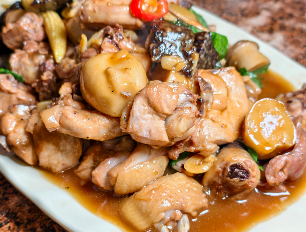 [台南]馨味胡椒白菜雞-一年只賣3個月台南胡椒白菜雞!每天外帶塞爆、內用一位難求 @美食好芃友（芃芃）