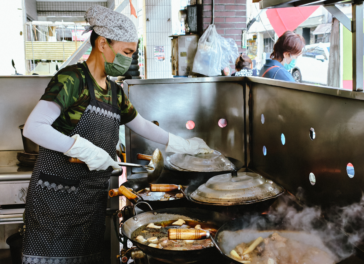 [台南]馨味胡椒白菜雞-一年只賣3個月台南胡椒白菜雞!每天外帶塞爆、內用一位難求 @美食好芃友（芃芃）