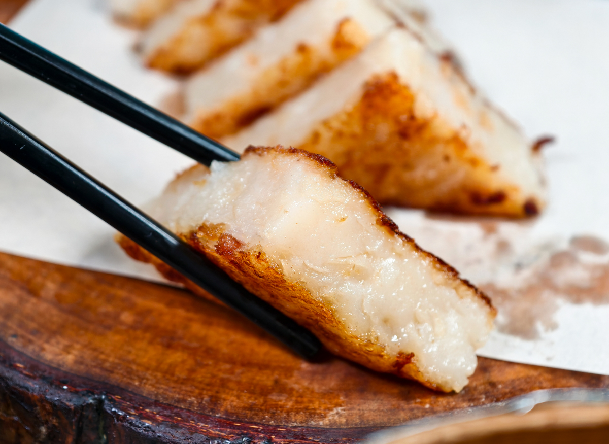 [高雄巨蛋美食]翠王港式茶餐廳-每日客滿高雄港式茶餐廳!超級港味的飛天廣炒麵x臘味排骨煲仔飯 @美食好芃友（芃芃）