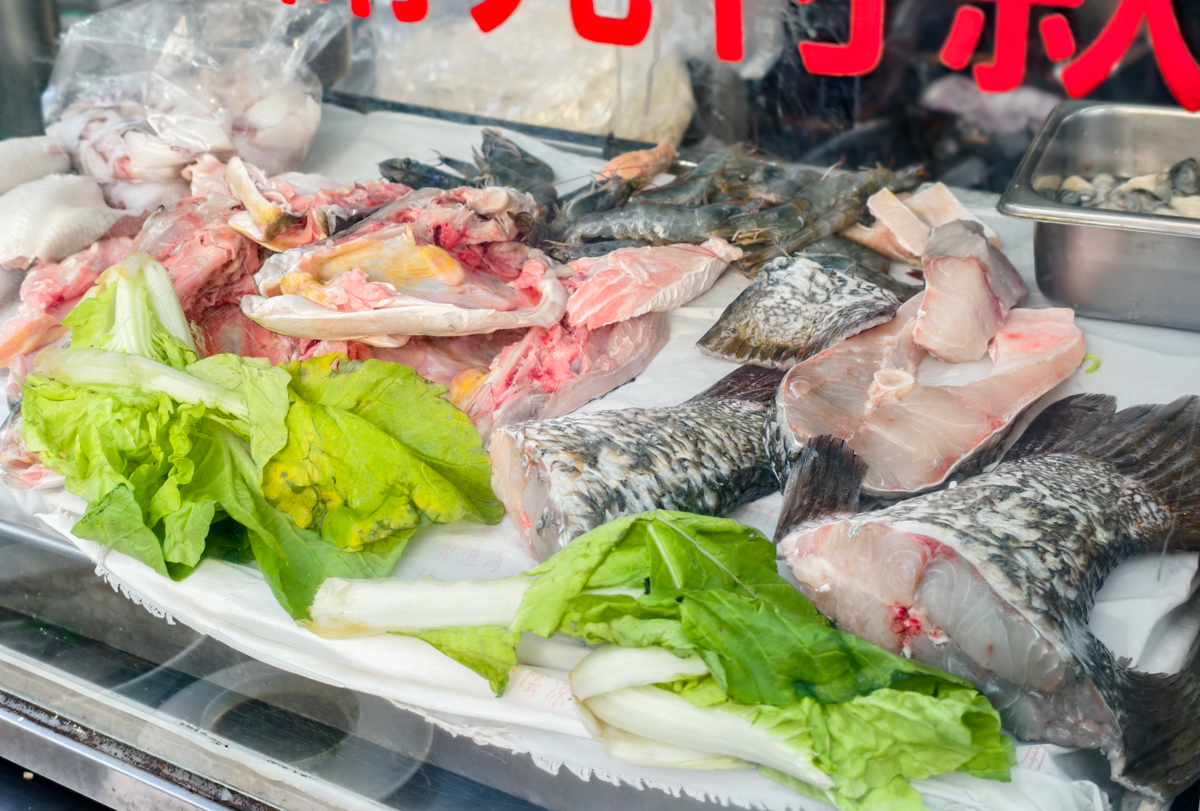 [高雄]秋霞鱸魚麵線-在地老饕推薦!超鮮高雄鱸魚麵線~高雄自強夜市50年老味道 @美食好芃友（芃芃）