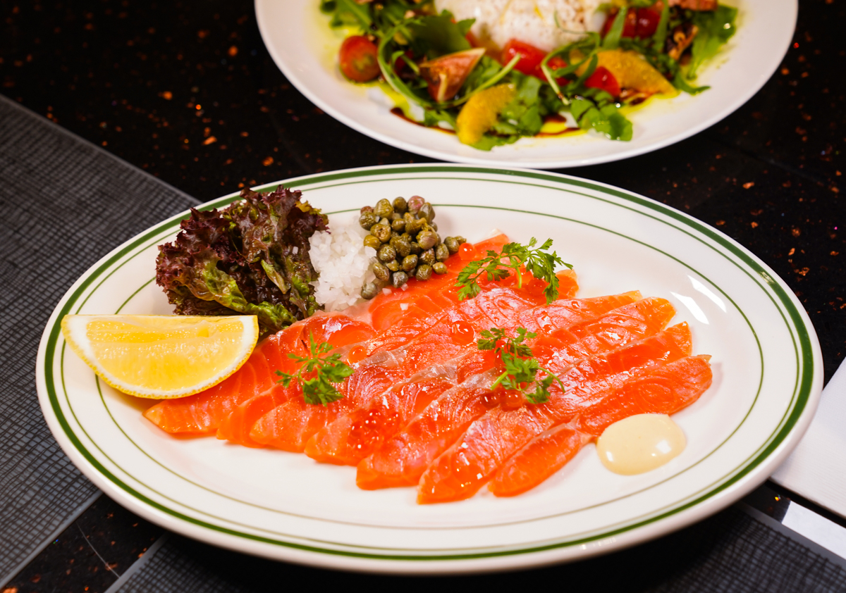 [高雄]LA ONE Pizza-超有歐洲氛圍義式窯烤高雄披薩店!一吃愛上豹紋披薩~ @美食好芃友（芃芃）