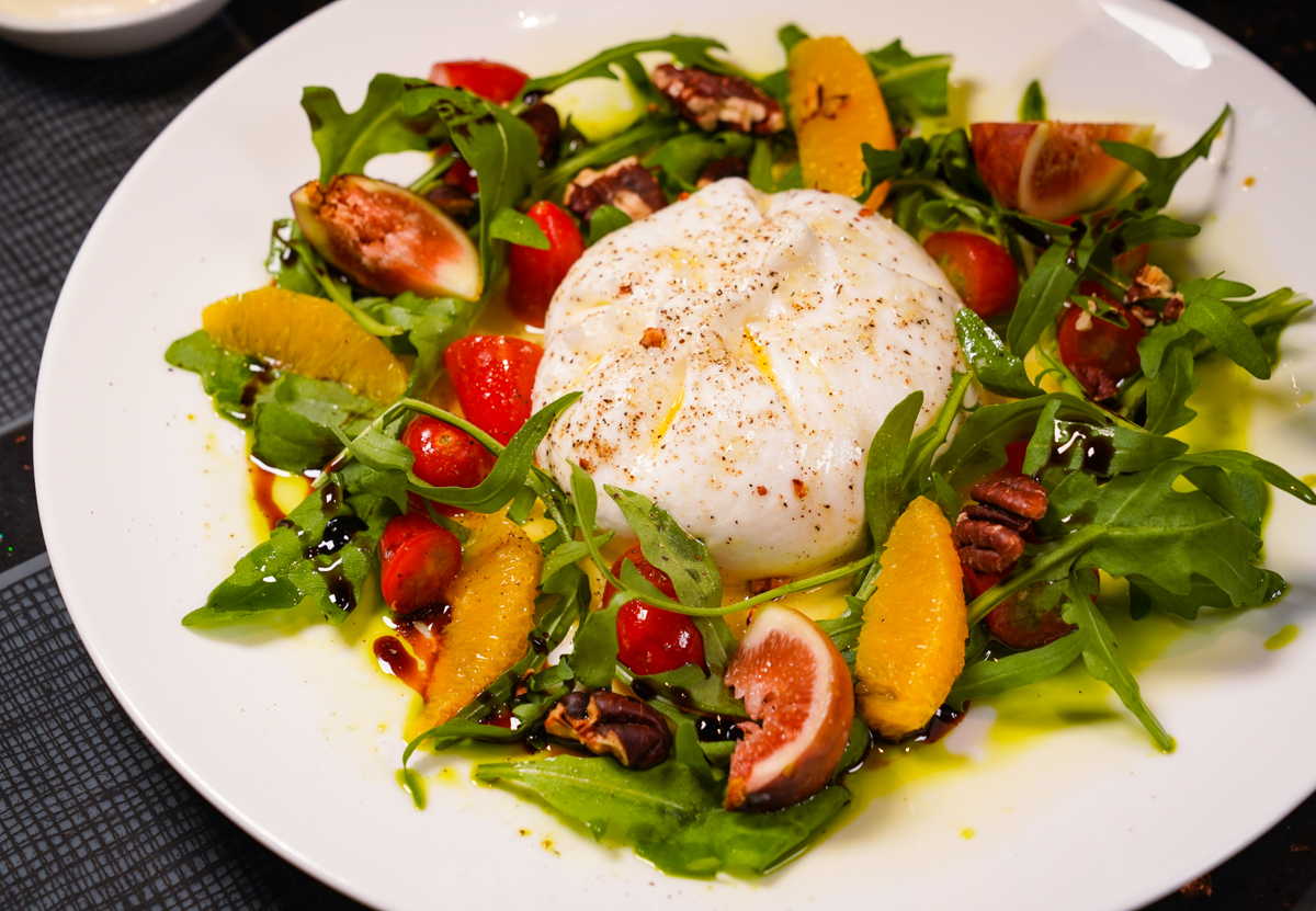 [高雄]LA ONE Pizza-超有歐洲氛圍義式窯烤高雄披薩店!一吃愛上豹紋披薩~ @美食好芃友（芃芃）