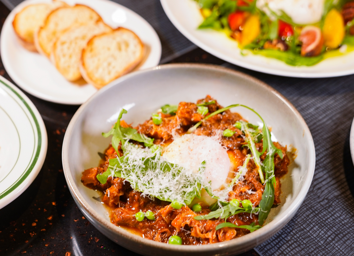 [高雄]LA ONE Pizza-超有歐洲氛圍義式窯烤高雄披薩店!一吃愛上豹紋披薩~ @美食好芃友（芃芃）