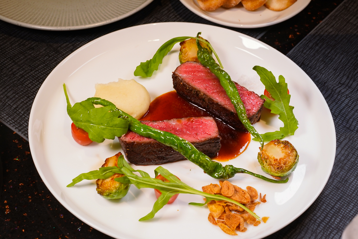 [高雄]LA ONE Pizza-超有歐洲氛圍義式窯烤高雄披薩店!一吃愛上豹紋披薩~ @美食好芃友（芃芃）