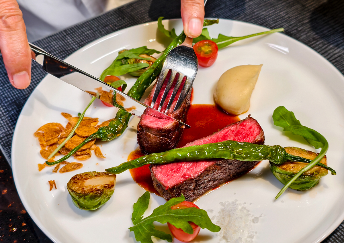 [高雄]LA ONE Pizza-超有歐洲氛圍義式窯烤高雄披薩店!一吃愛上豹紋披薩~ @美食好芃友（芃芃）