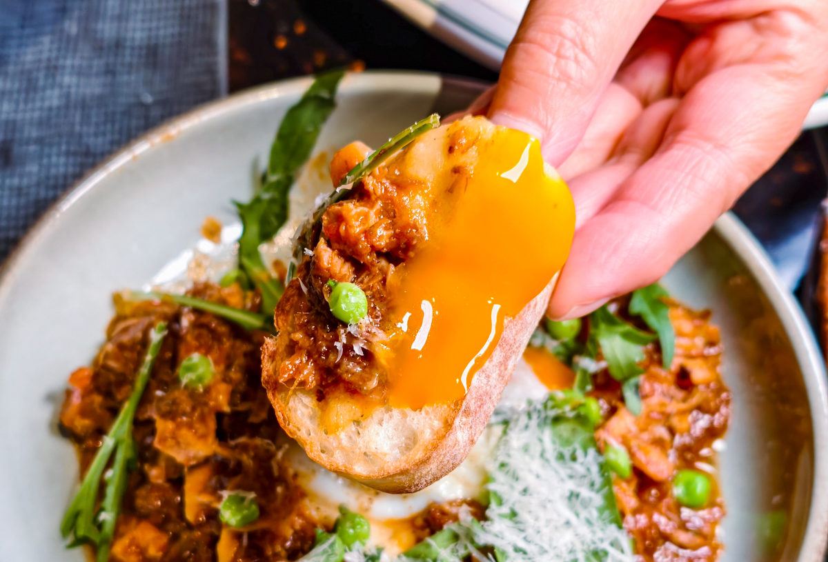 [高雄]LA ONE Pizza-超有歐洲氛圍義式窯烤高雄披薩店!一吃愛上豹紋披薩~ @美食好芃友（芃芃）