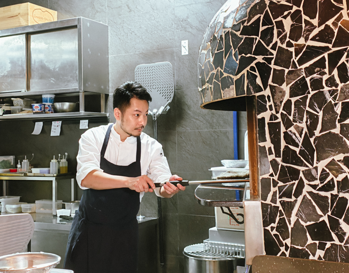 [高雄]LA ONE Pizza-超有歐洲氛圍義式窯烤高雄披薩店!一吃愛上豹紋披薩~ @美食好芃友（芃芃）