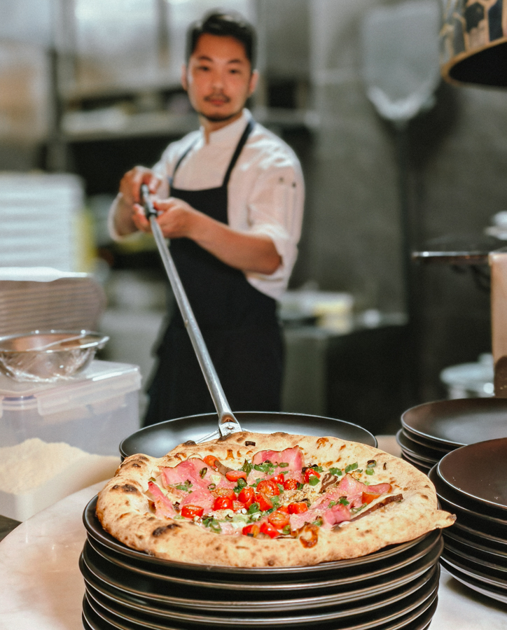 [高雄]LA ONE Pizza-超有歐洲氛圍義式窯烤高雄披薩店!一吃愛上豹紋披薩~ @美食好芃友（芃芃）