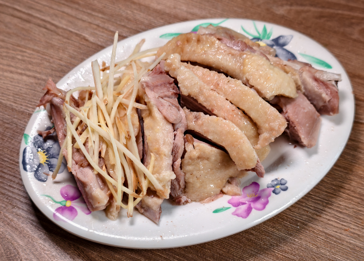 [高雄]梅州當歸鴨-在地20年高雄鴨肉老店!神級鴨片飯、超厲害當歸鴨 @美食好芃友（芃芃）