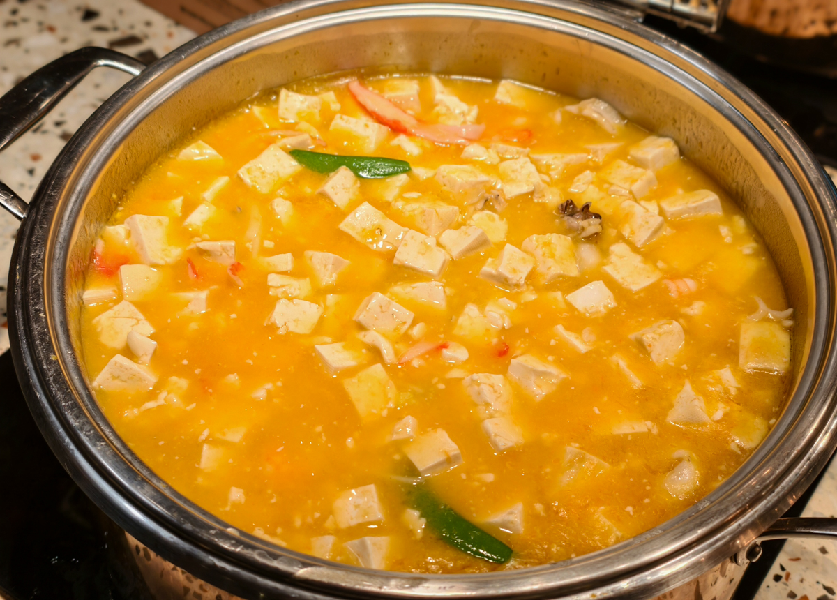 [高雄]高雄日航SERENA全日餐廳-高雄自助餐秋冬吃蟹第一選擇!有爆蛋紅蟳的螃蟹山! @美食好芃友（芃芃）