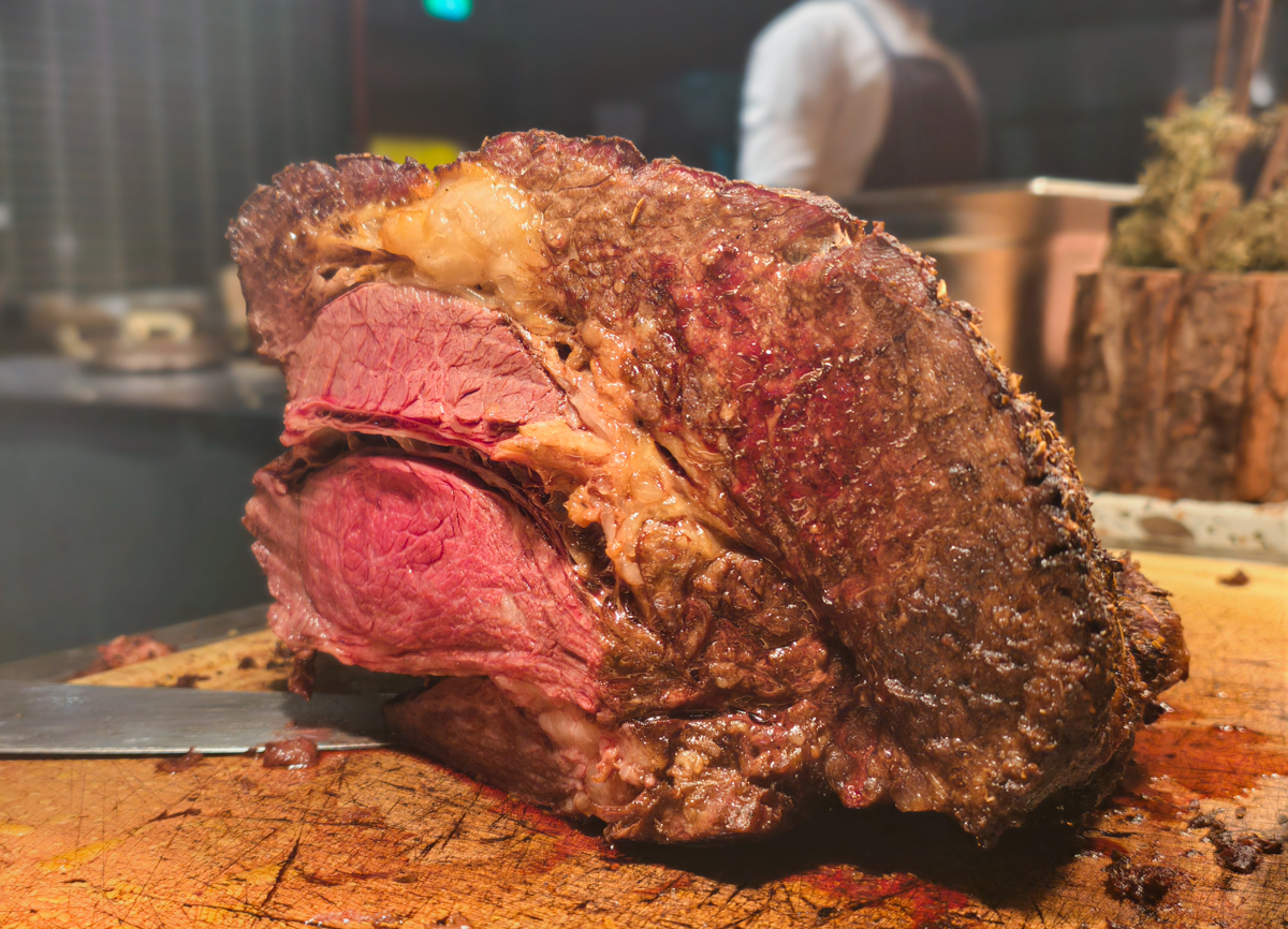 [高雄]高雄日航SERENA全日餐廳-高雄自助餐秋冬吃蟹第一選擇!有爆蛋紅蟳的螃蟹山! @美食好芃友（芃芃）