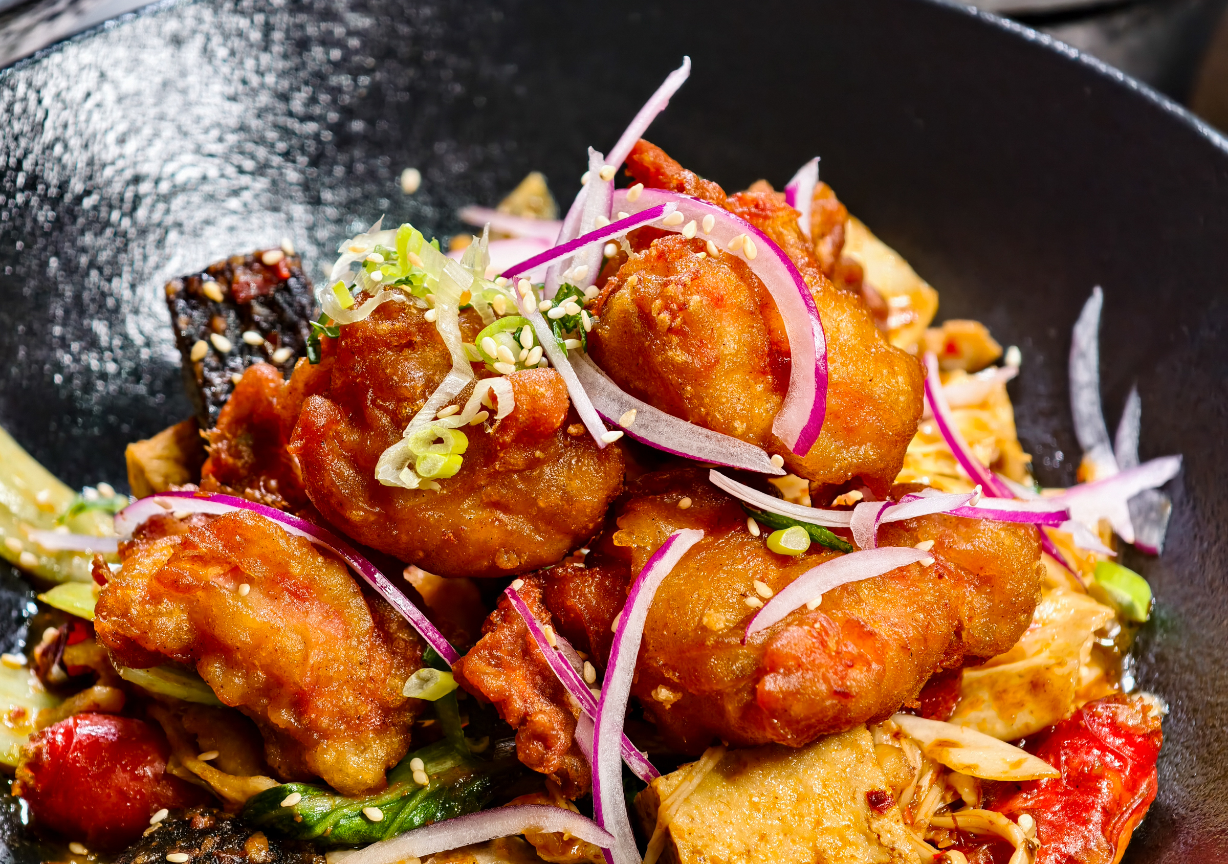 [高雄]燃燃極燒乾鍋-高雄三民區人氣美食晚餐宵夜! 乾鍋有整片雞排和炸魷魚~還可以內用超素西 @美食好芃友（芃芃）