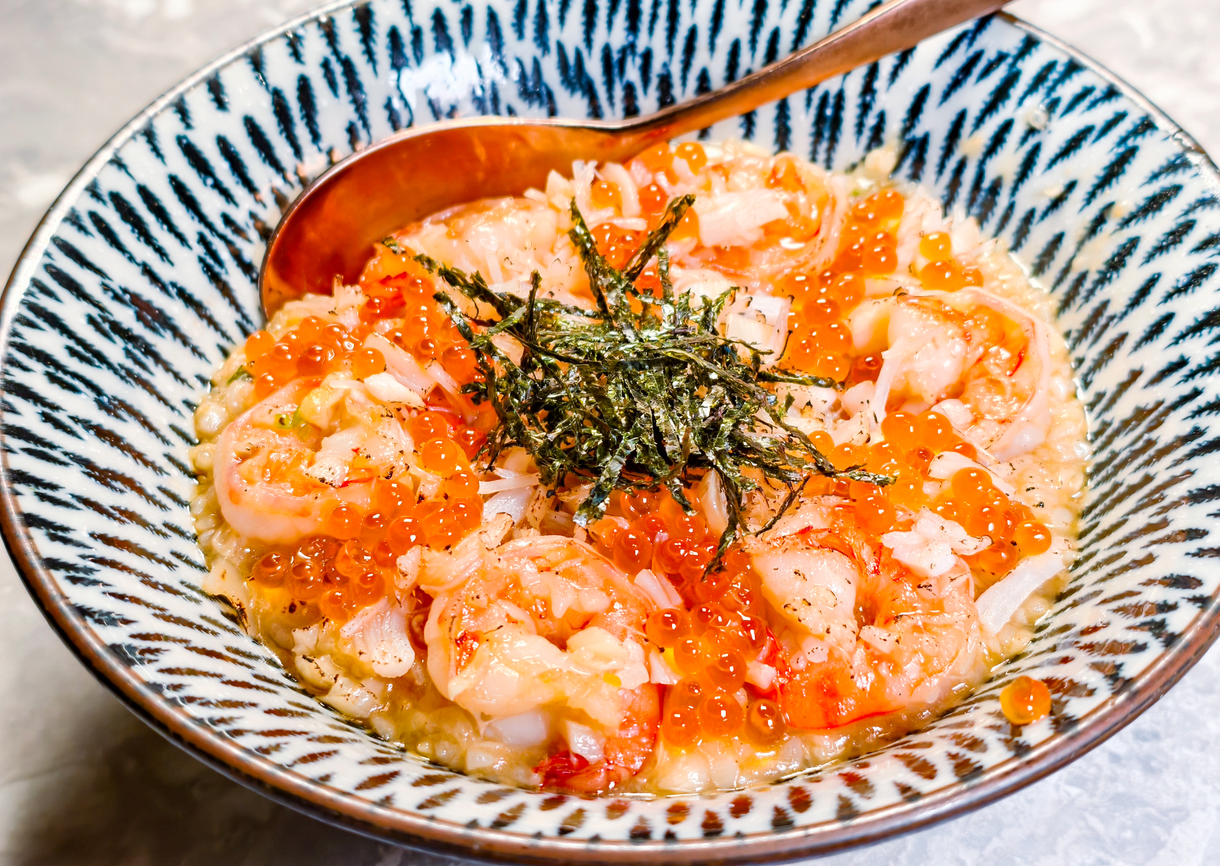 [高雄]無同麻辣鍋物-聚梧桐升級2.0!新堀江質感麻辣火鍋~必吃椒麻牛奶鍋、奶油蒜蝦鮭魚卵雜炊 @美食好芃友（芃芃）