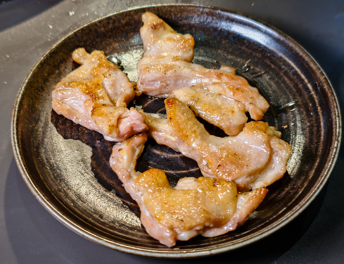 [高雄]伊氣燒肉-建工商圈超夯高雄燒肉!298元起超值特餐燒肉拼盤超划算~ @美食好芃友（芃芃）