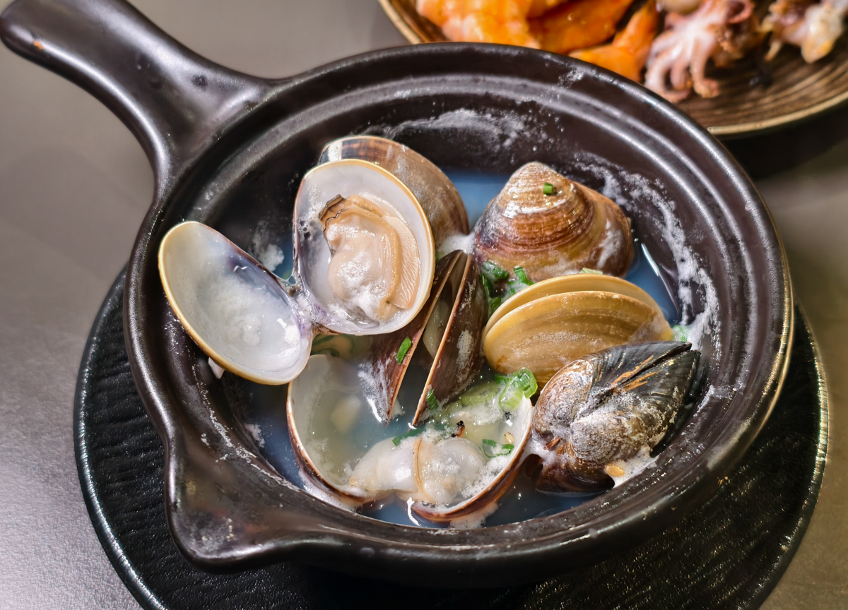 [高雄]伊氣燒肉-建工商圈超夯高雄燒肉!298元起超值特餐燒肉拼盤超划算~ @美食好芃友（芃芃）