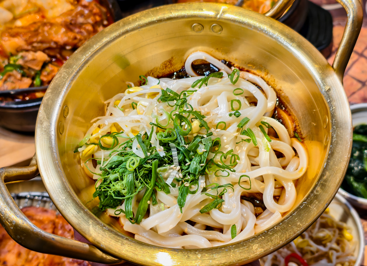 [高雄]玉豆腐-最划算高雄韓式豆腐煲!8樣小菜無限吃~商業午餐268元豆腐煲超划算! @美食好芃友（芃芃）