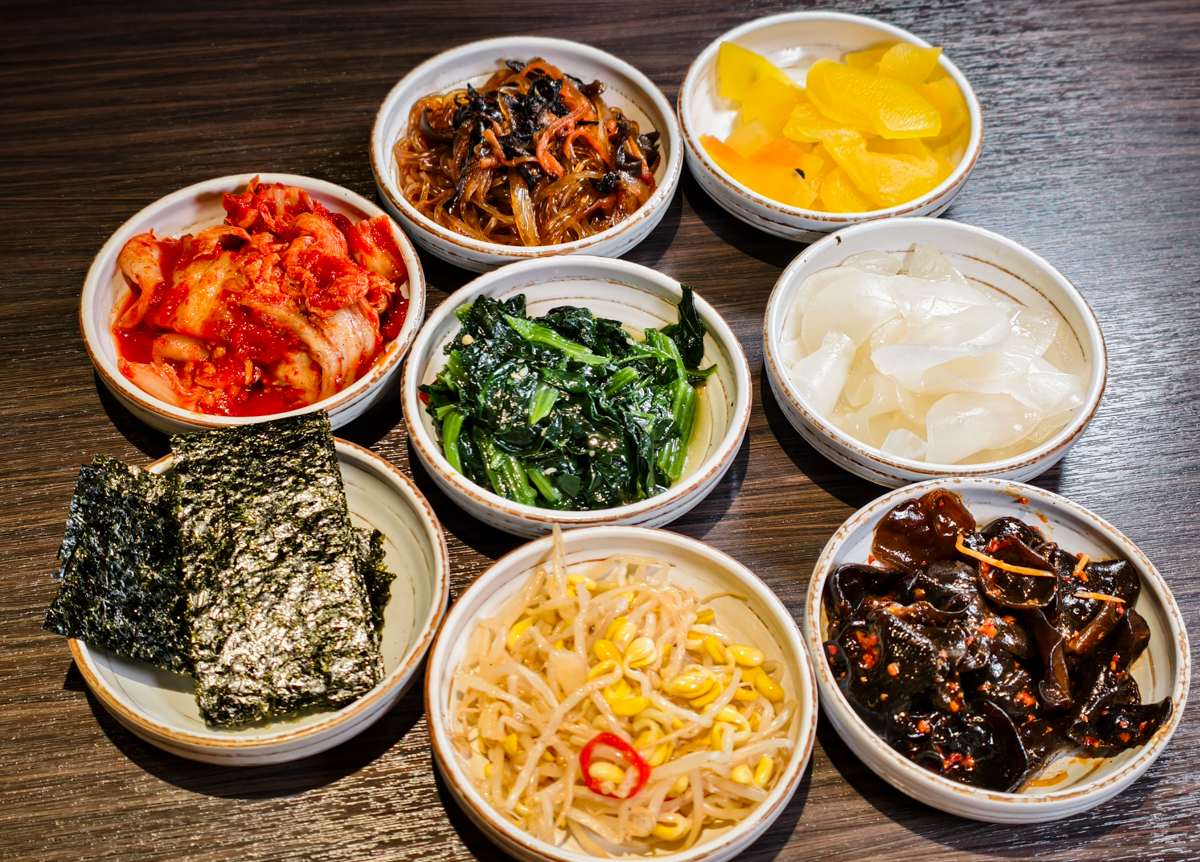 [高雄]玉豆腐-最划算高雄韓式豆腐煲!8樣小菜無限吃~商業午餐268元豆腐煲超划算! @美食好芃友（芃芃）