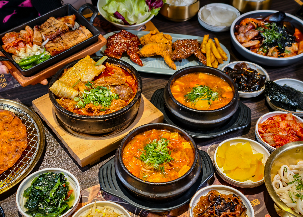 [高雄]玉豆腐-最划算高雄韓式豆腐煲!8樣小菜無限吃~商業午餐268元豆腐煲超划算! @美食好芃友（芃芃）