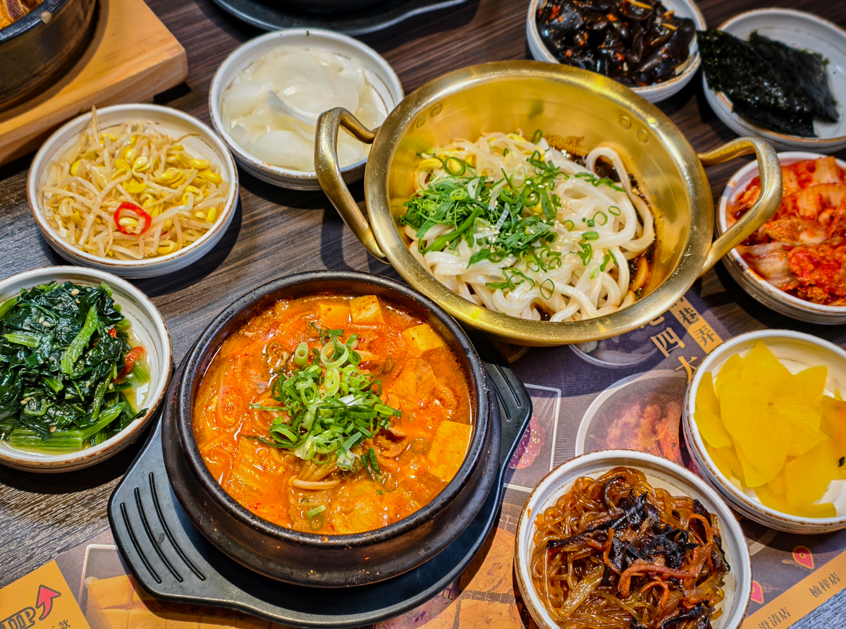 [高雄]玉豆腐-最划算高雄韓式豆腐煲!8樣小菜無限吃~商業午餐268元豆腐煲超划算! @美食好芃友（芃芃）