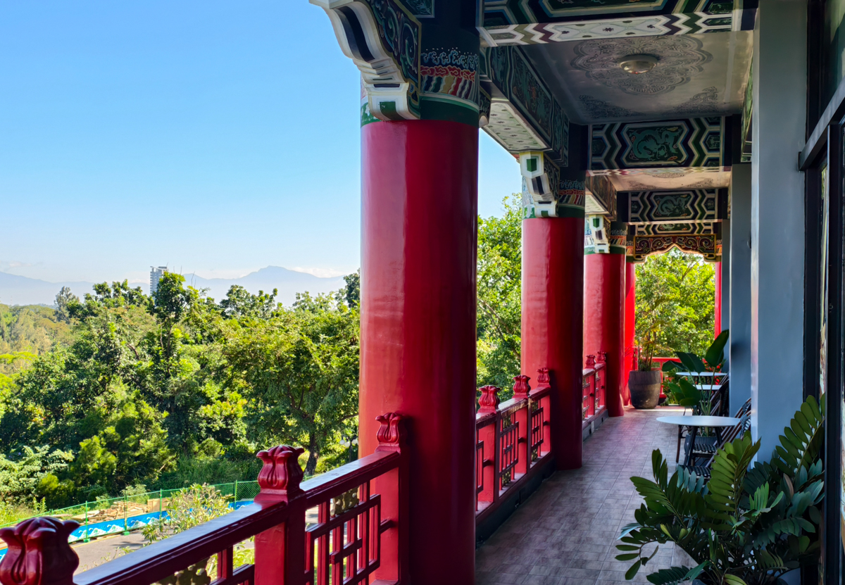 [高雄]高雄圓山秘境餐酒館-果嶺旁秘境高雄早午餐!人人都可來的湖景總統套房!! @美食好芃友（芃芃）