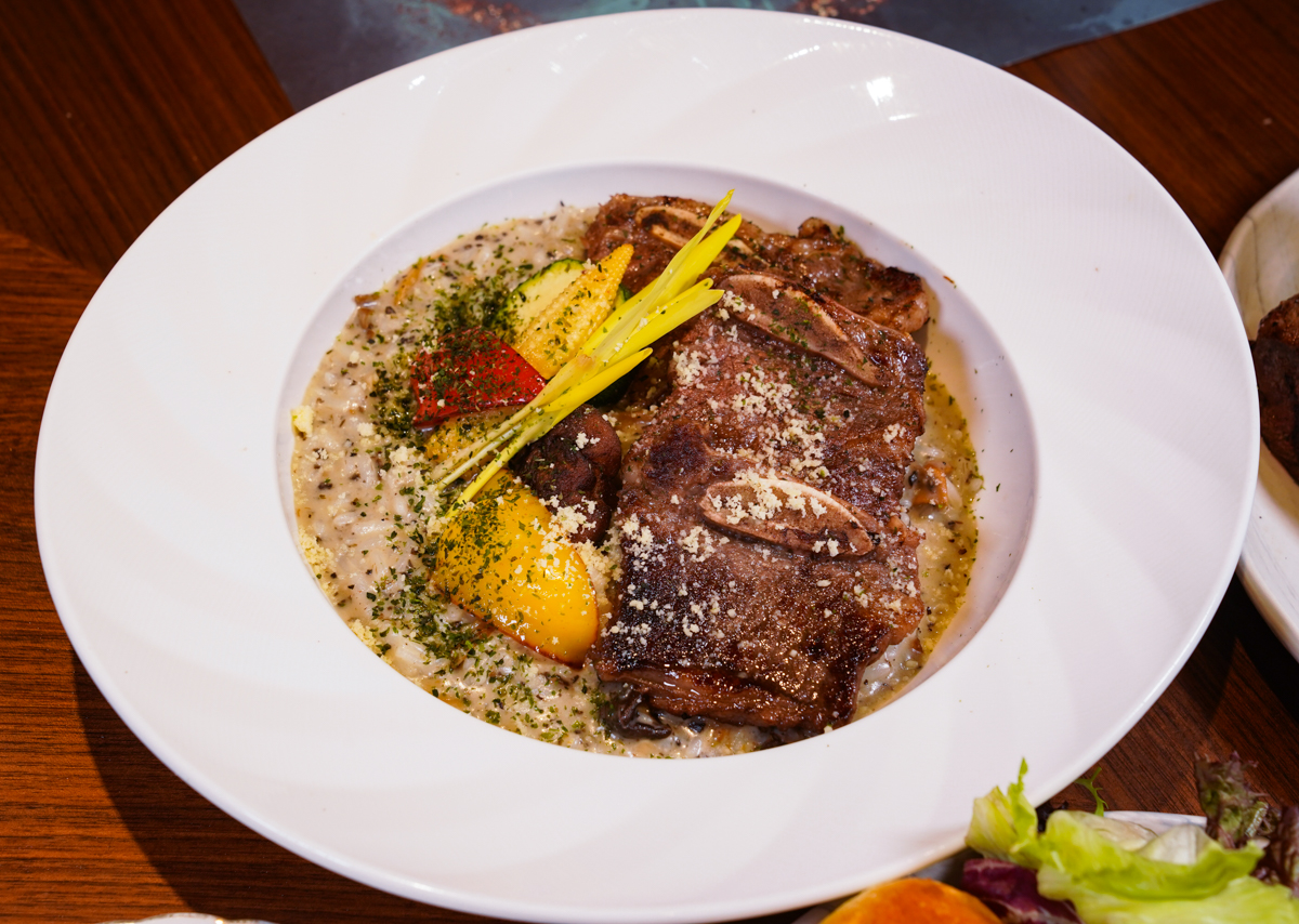 [高雄]高雄圓山秘境餐酒館-果嶺旁秘境高雄早午餐!人人都可來的湖景總統套房!! @美食好芃友（芃芃）