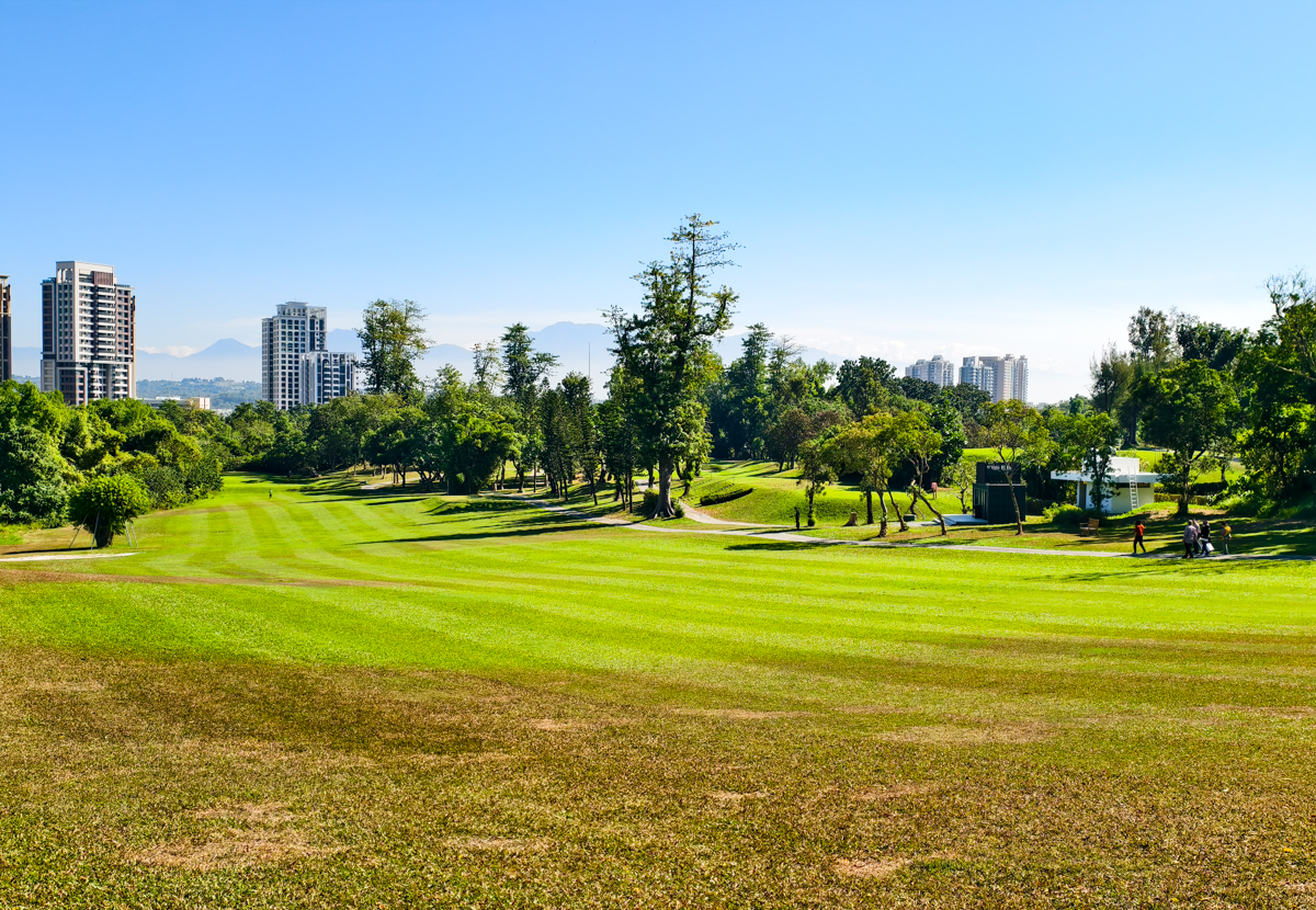 [高雄]高雄圓山秘境餐酒館-果嶺旁秘境高雄早午餐!人人都可來的湖景總統套房!! @美食好芃友（芃芃）