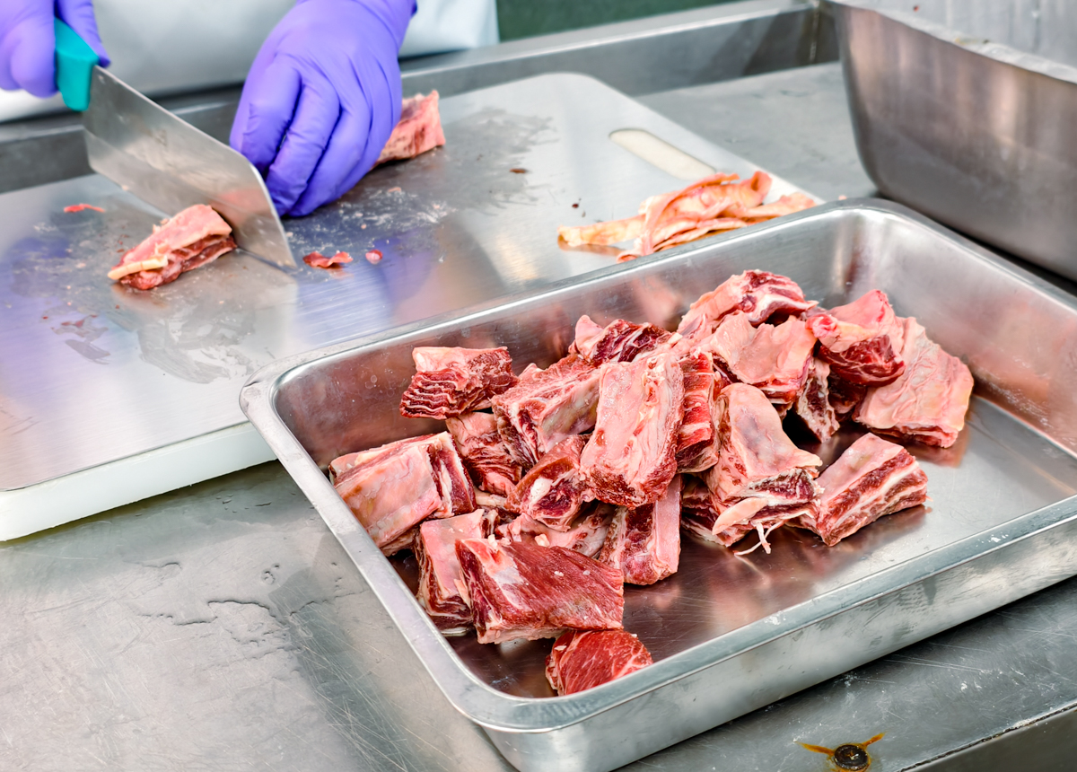 [高雄]史家庄清燉牛肉湯- 家傳50年清燉牛肉湯!膽滿大塊手切牛腩~火鍋湯底料理一包搞定 @美食好芃友（芃芃）