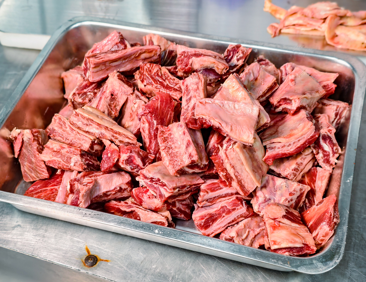 [高雄]史家庄清燉牛肉湯- 家傳50年清燉牛肉湯!膽滿大塊手切牛腩~火鍋湯底料理一包搞定 @美食好芃友（芃芃）