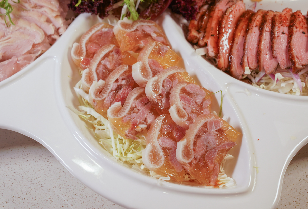 [高雄]潮台菜明誠店-高雄巨蛋商圈創意台菜餐廳!聚餐尾牙春酒熱門中餐廳 @美食好芃友（芃芃）