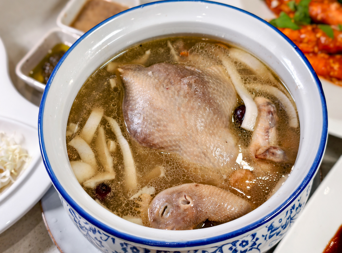 [高雄]潮台菜明誠店-高雄巨蛋商圈創意台菜餐廳!聚餐尾牙春酒熱門中餐廳 @美食好芃友（芃芃）